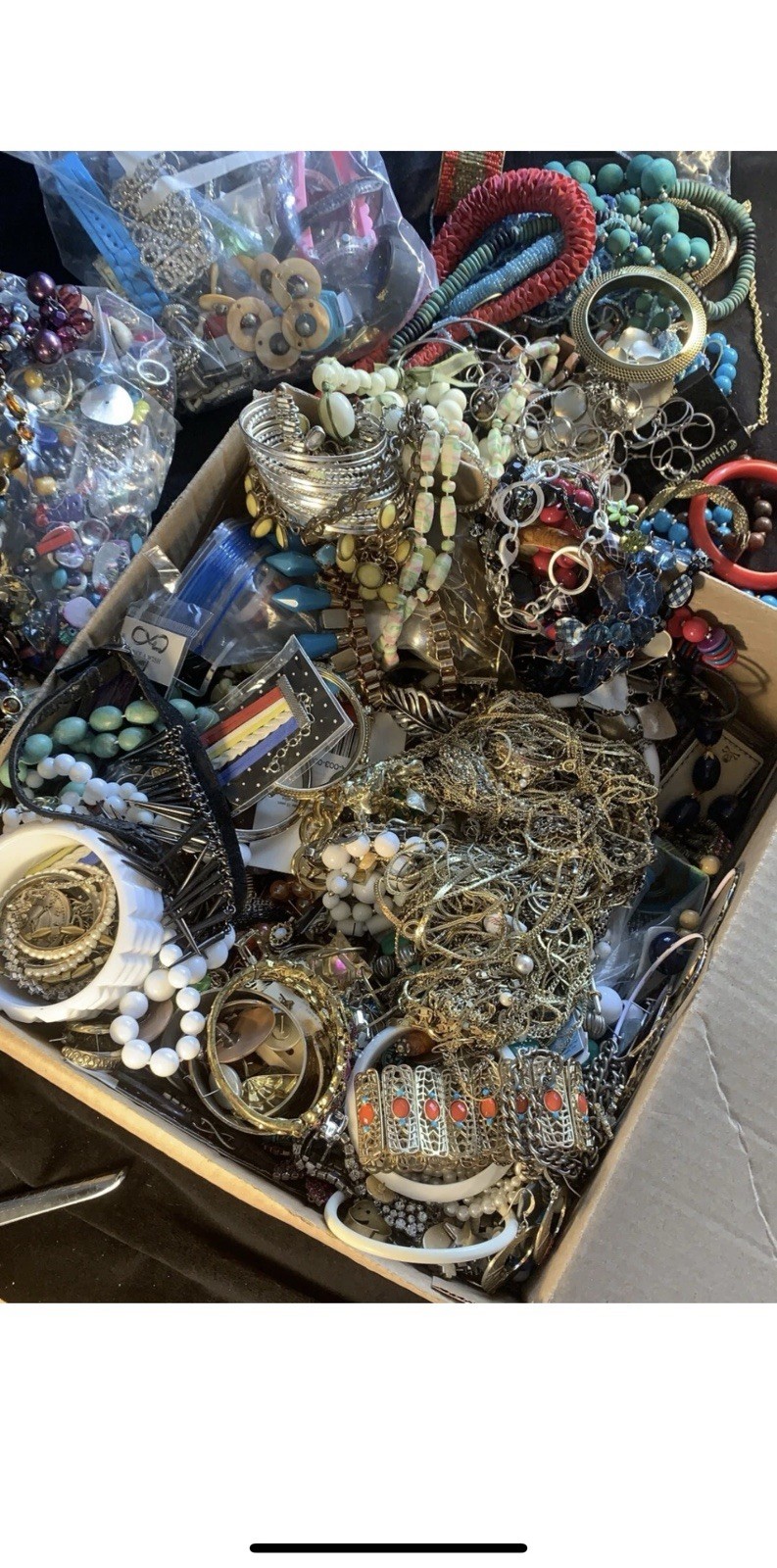 6+ Lbs. POUNDS Unsearched Huge Lot Jewelry Vtg-Now Junk Art Craft Treasure Hunt