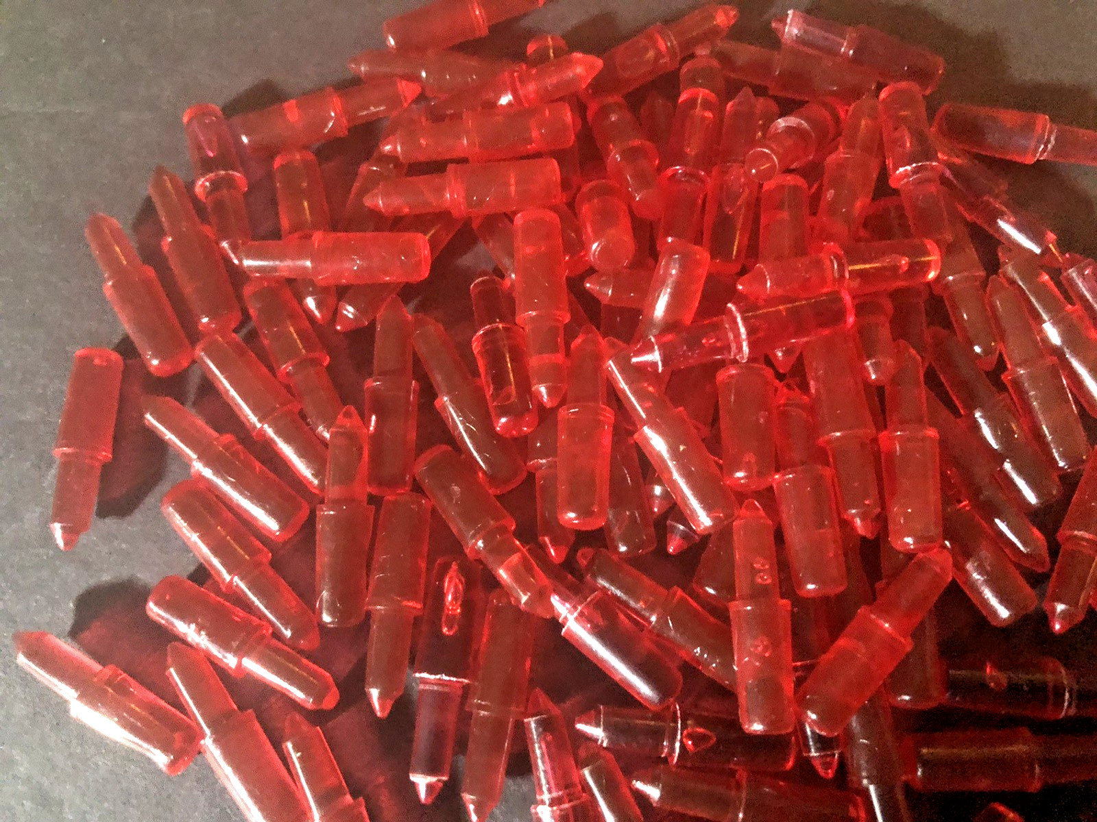 100 VINTAGE RED Lite Brite bubble pegs Toy Crafts  pegs always sanitized.