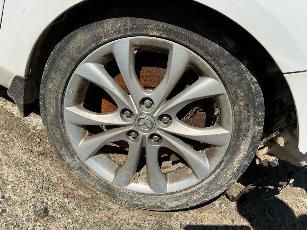 3 2011 Glove Box 4998884