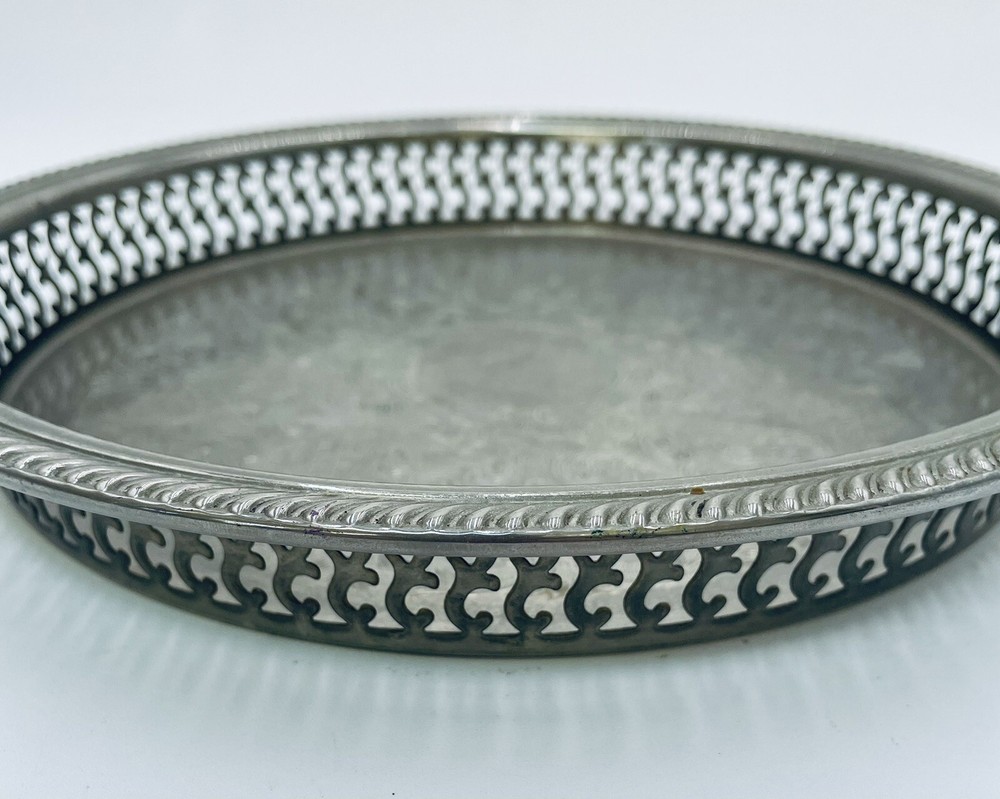 Vintage Rogers Inc. Silver Plated 10” Fancy Etched Round Serving Display Tray