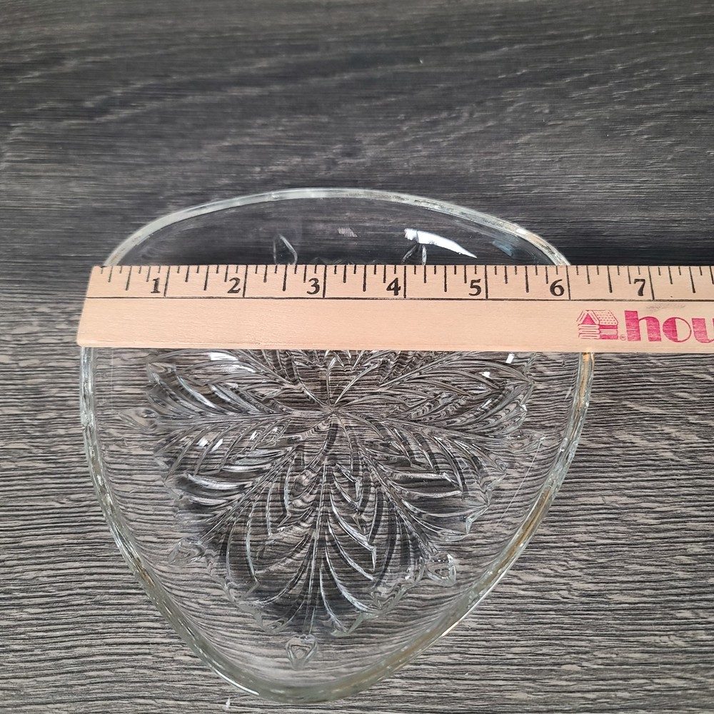 Vintage Jeanette Snowflake Feather Pattern Tray Trinket Dish Triangular