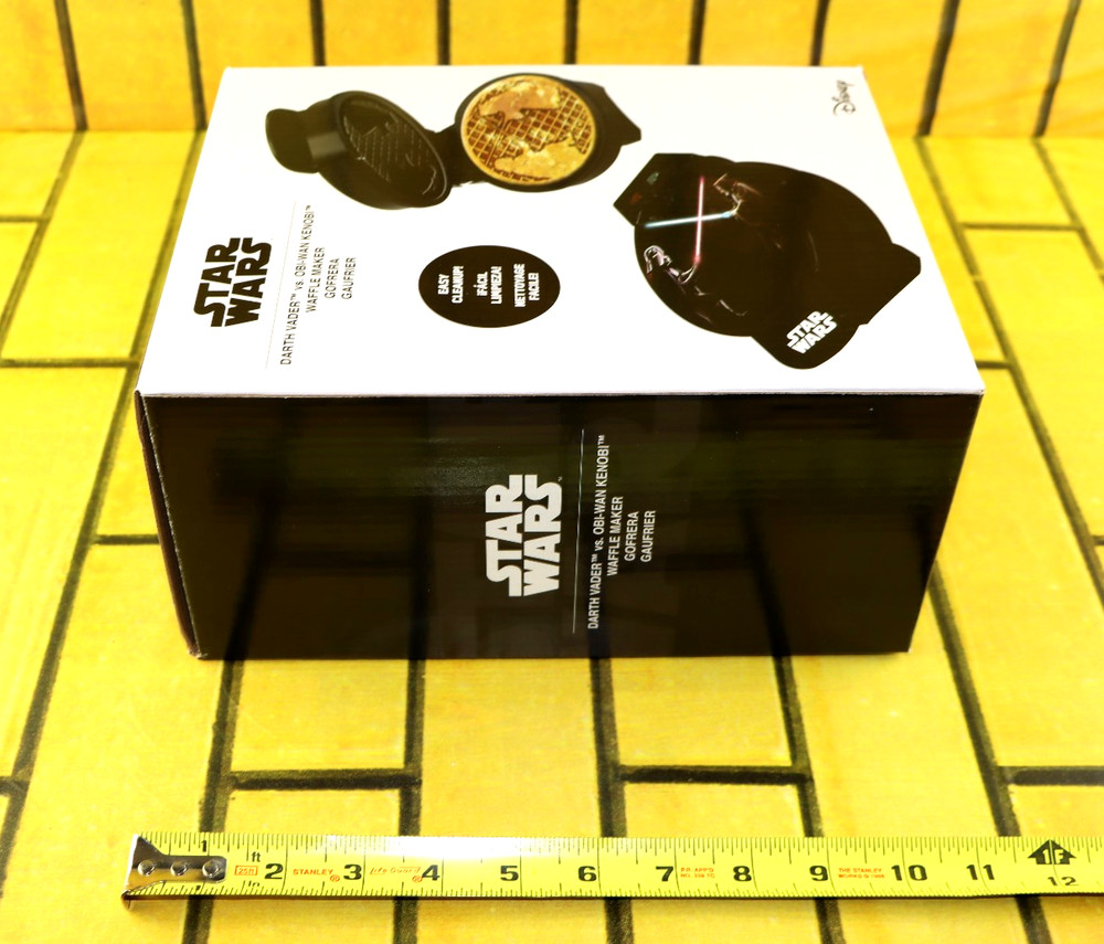 Star Wars Darth Vader Vs OBI-WAN Kenobi Waffle Maker