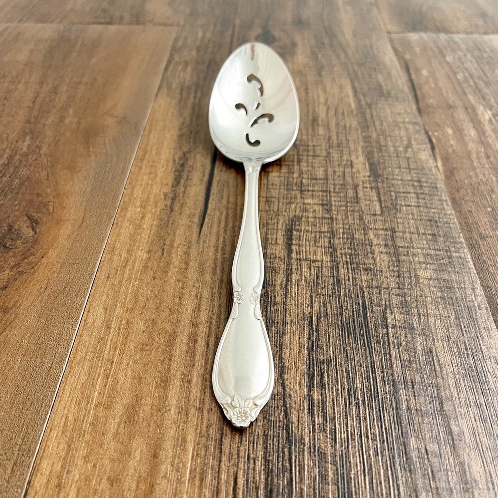 Oneida Chatelaine (3) Pierced Serving Spoon Stainless 8 1/4in Replacement