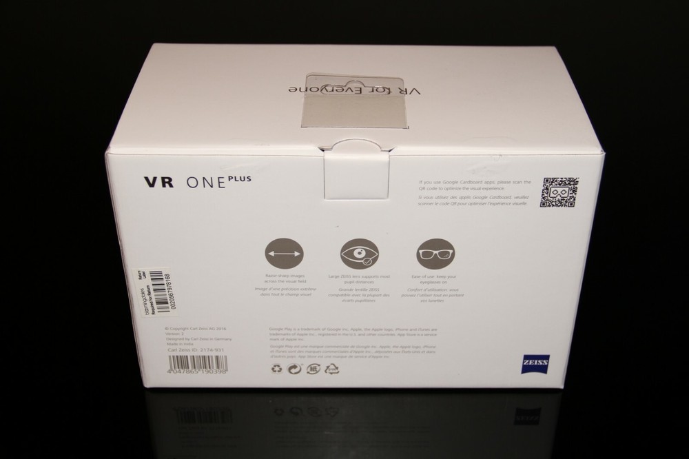 Zeiss VR One Plus - Virtual Reality Headset