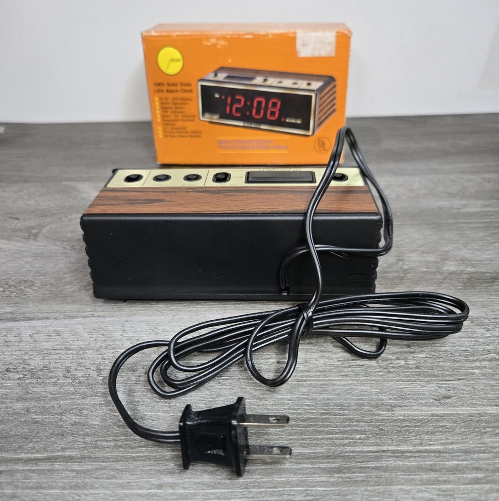 Dorset Solid State Alarm Clock Model 526N (Great Condition) w/box UL