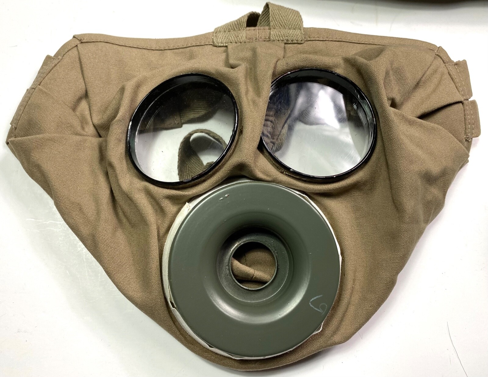 WWI GERMAN INFANTRY M1915 GASK MASK Gummimaske & CARRY BAG