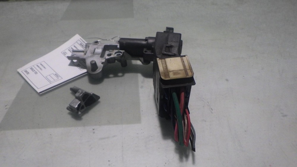 02 DODGE 1500 PICKUP Ignition W/Key