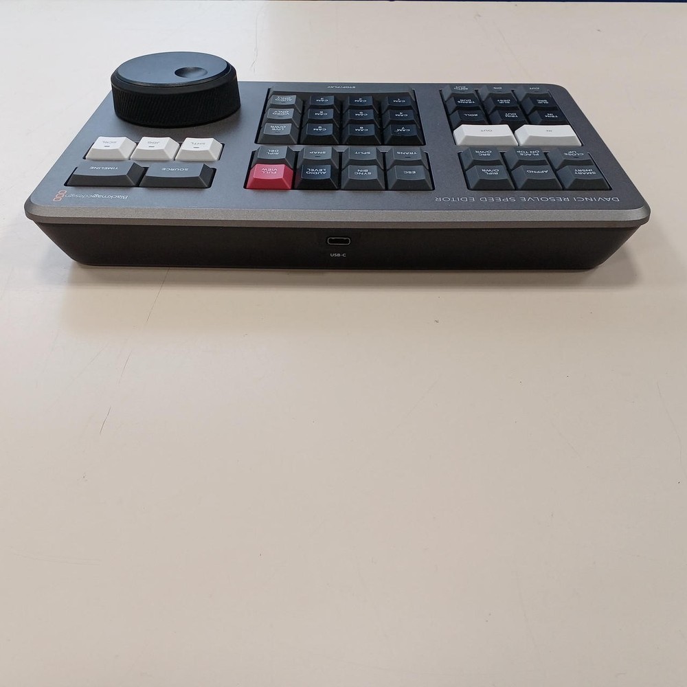 Blackmagic Design DaVinci Resolve Speed Editor Editing Keyboard Console Junk