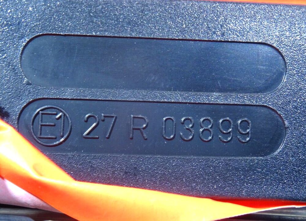 MERCEDES BENZ W211 E CLASS WARNING / HAZARD TRIANGLE E1 27R03899