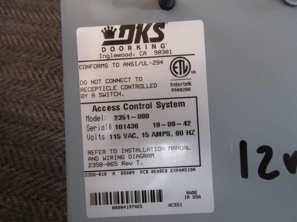 2351-080 - DOORKING small enclosure + 2358-010 PCB Board Reader Tracker USED