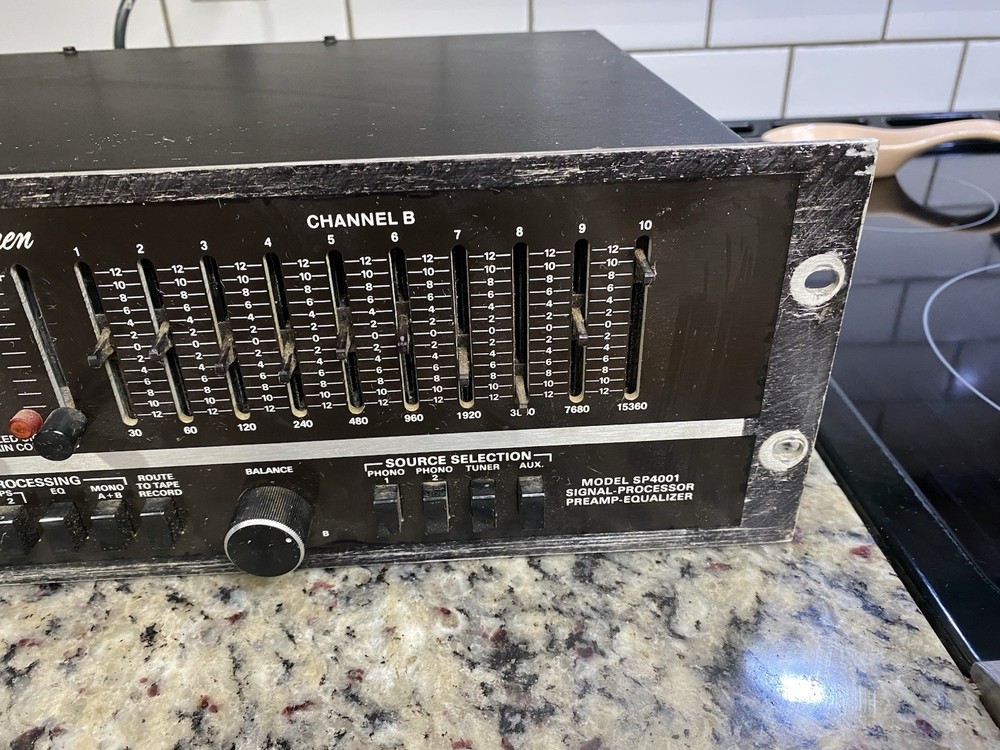 Soundcraftsmen SP 4001 Preamplifier-Equalizer **READ**