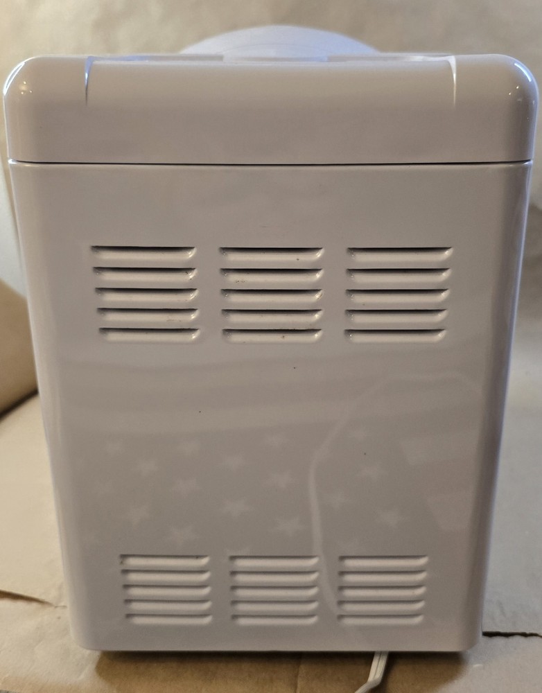 Magic Chef Bread Maker, model: ES1850