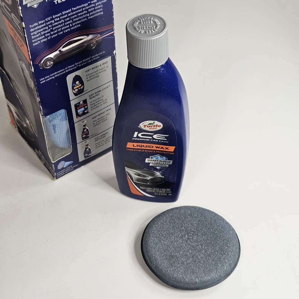 Turtle Wax Ice Synthetic Liquid Polish 14oz Approximately 95% Full/Cloth/Buffer