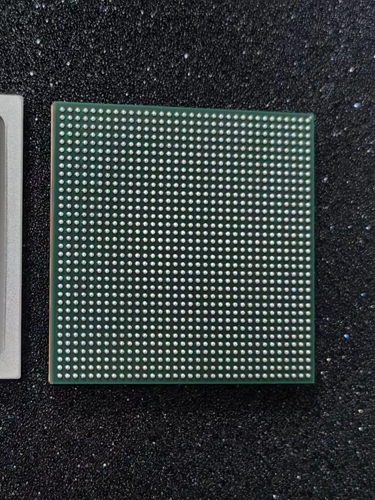 XCZU15EG-2FFVB1156I Programmable Logic Gate Array BGA FPGA