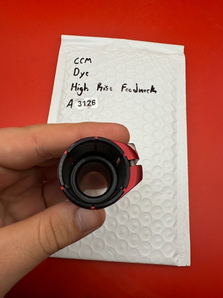 CCM Dye High Rise Feedneck