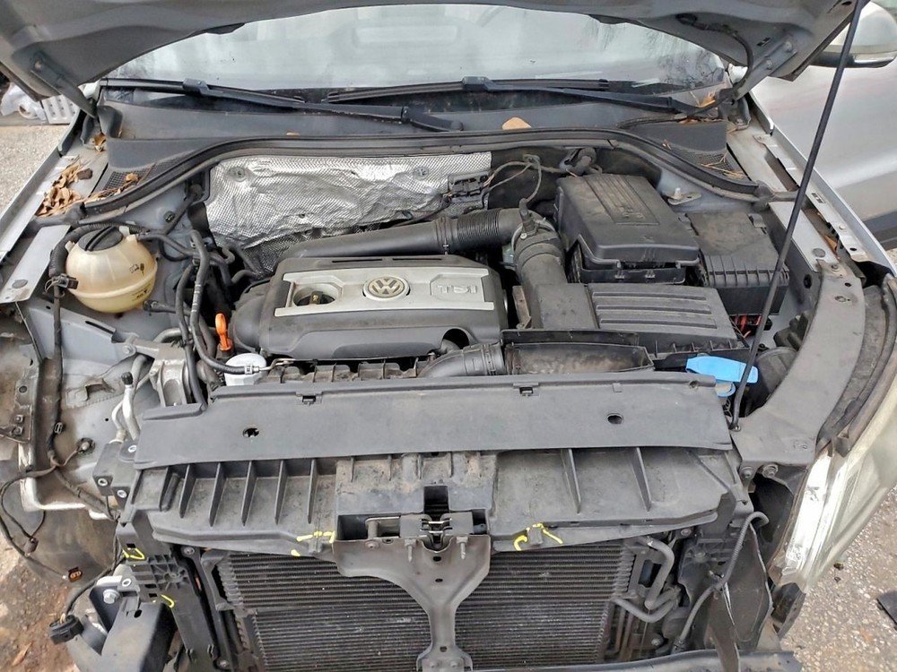 Fuse Box Engine Compartment Fits 12-16 EOS 4956922