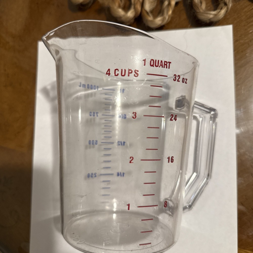 Cambro 100MCCW135 Measuring Cup Two Quart