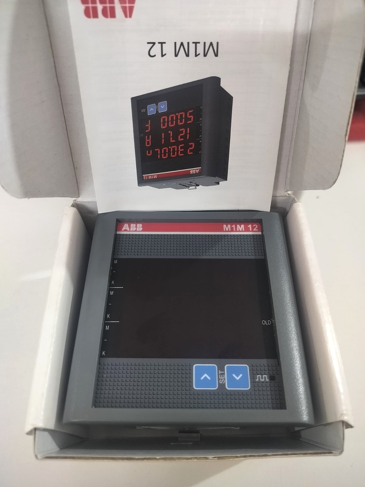 M1M 12 ABB  1SYG207591R4051 MULTI FUNCTION METER