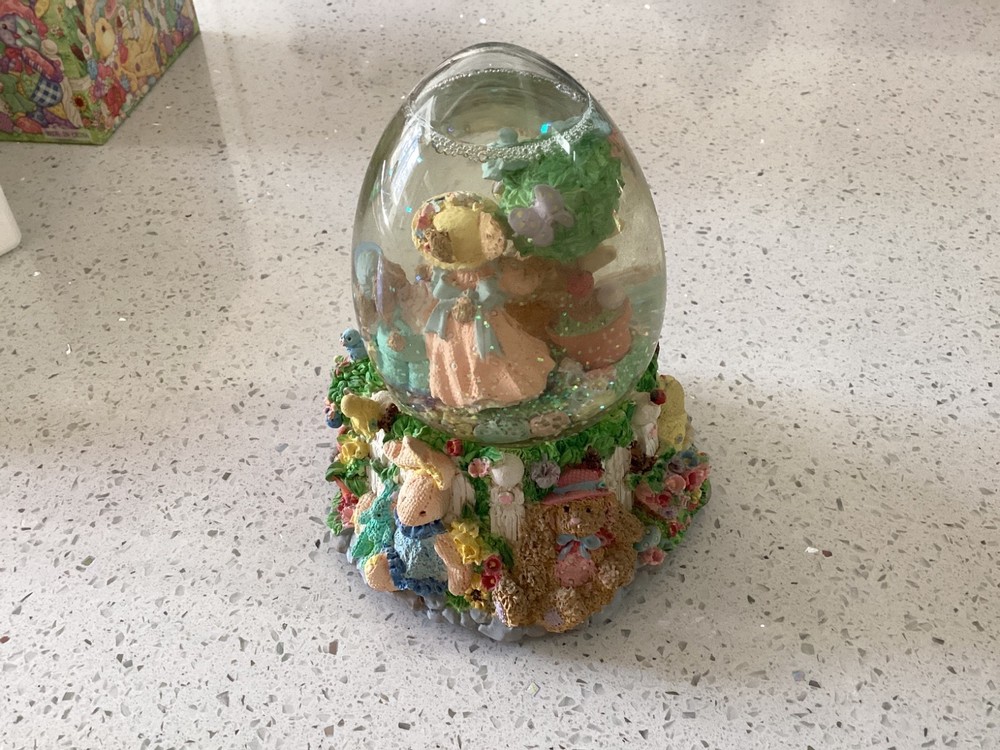 NEW SEALED Easter Spring Water Globe Musical "Easter Parade" Egg Shaped Dome
