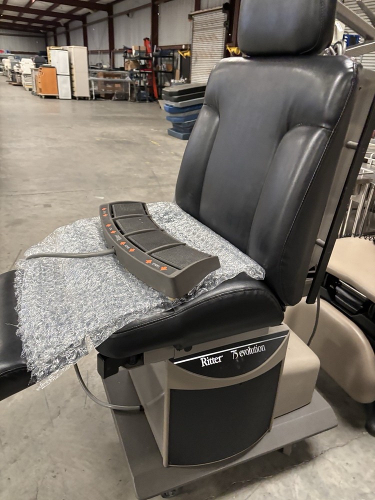 75 Evolution Procedure Chair