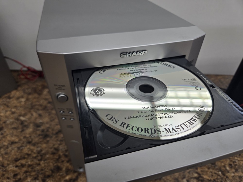 Sharp XL-HP500 stereo components system w/remot fully working