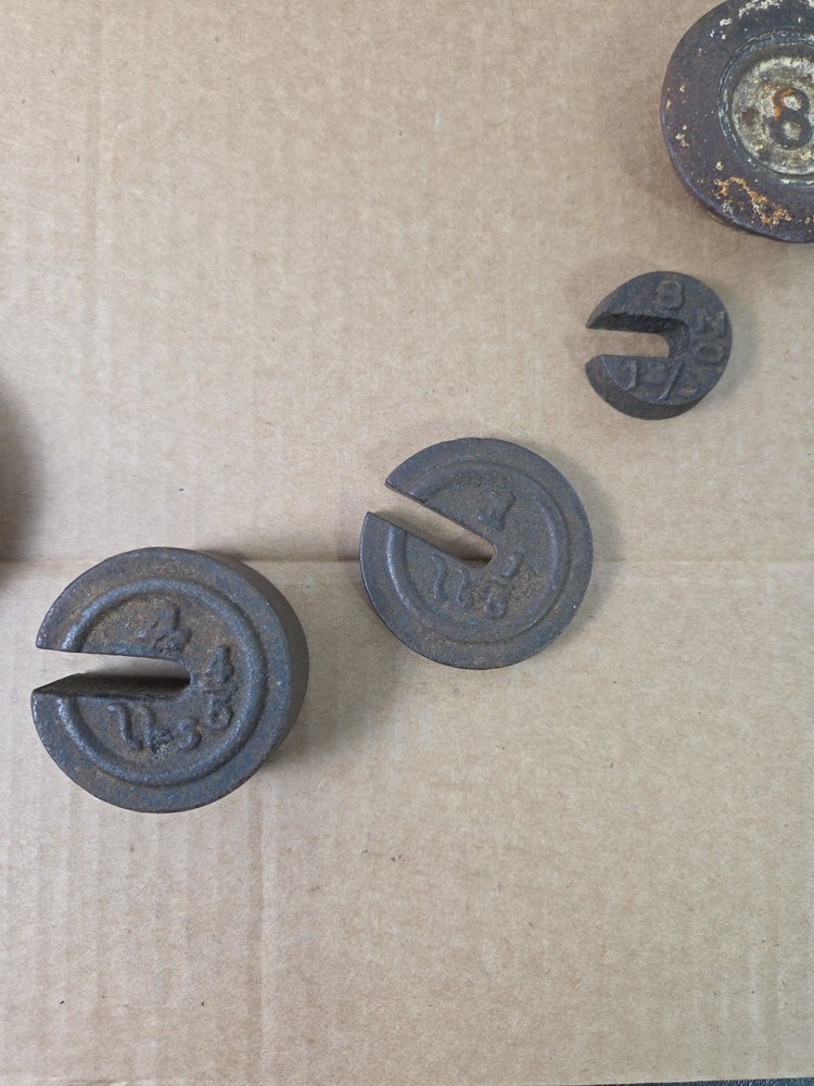 Vintage Howe Cast Iron Fish Tail Scale (Untested)