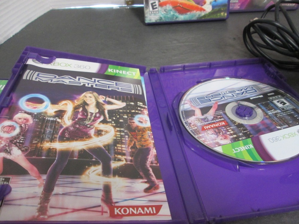 Microsoft Kinect Sensor Bar w/book & 6 Games