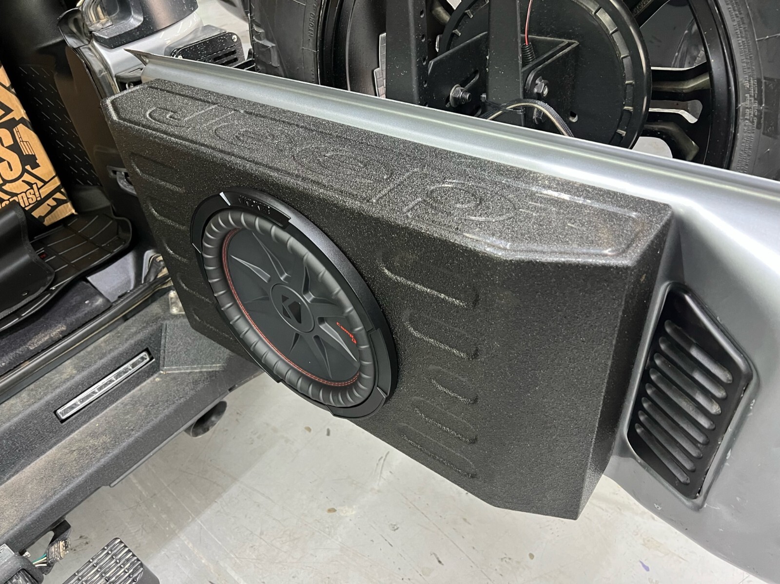 07-18 Jeep Wrangler Tailgate Subwoofer Enclosure / Sub Box For 2x10"