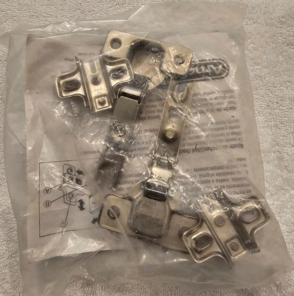 BP4611-A14, Self Closing, Concealed Hinges. 1 Pair