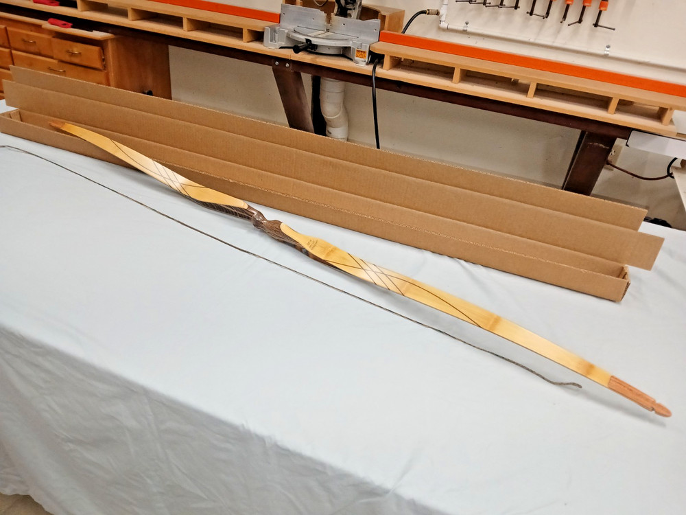 CHARRON ARCHERY - CUSTOM LONGBOW 62"AMO @ 48#