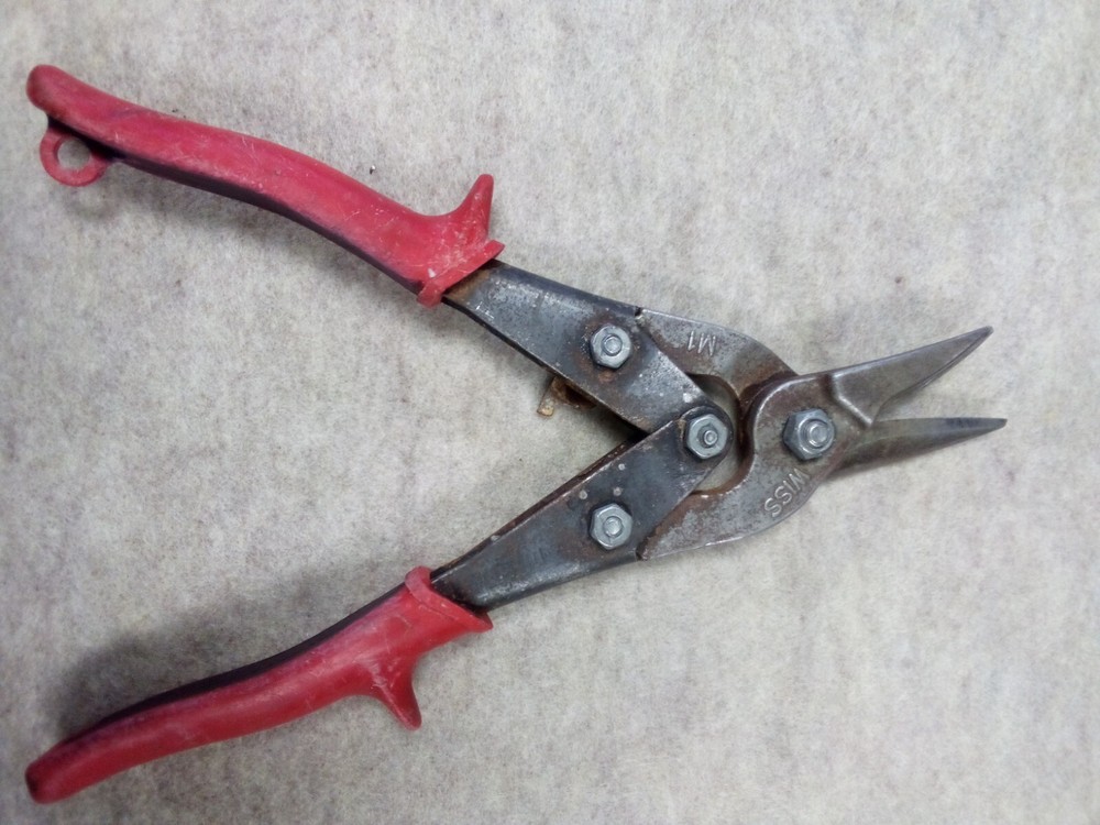 Right and Left Handed Snips