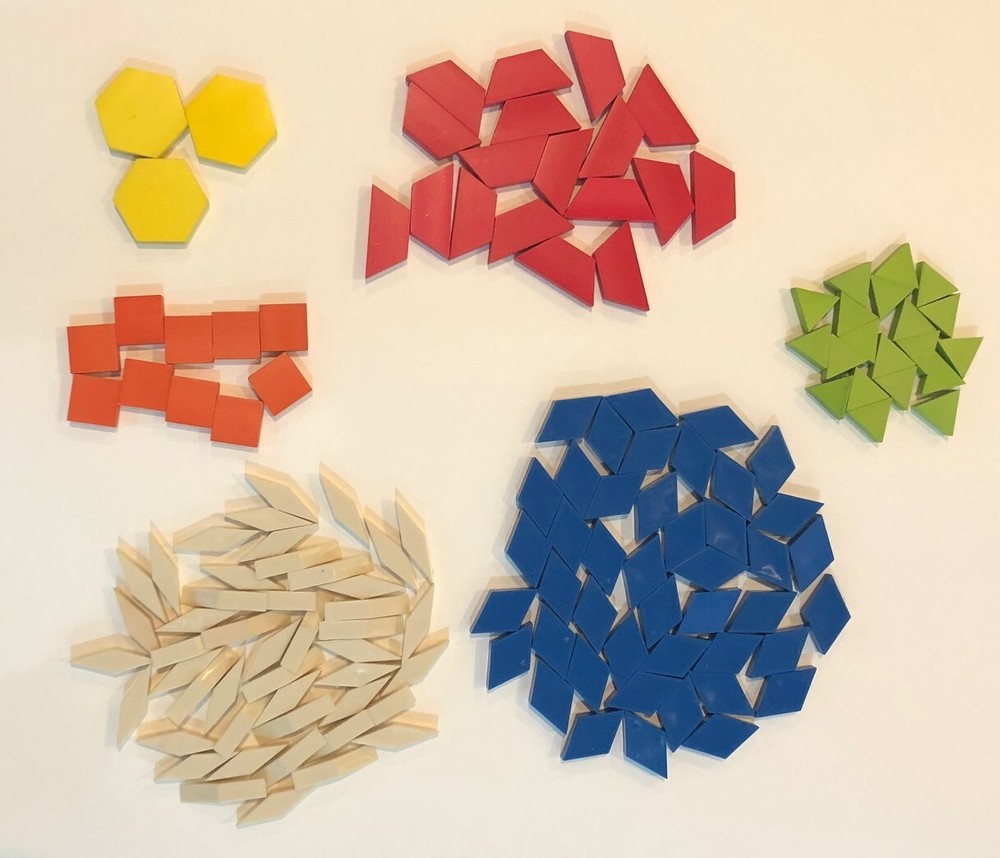 142 PLASTIC TANGRAM / PATTERN BLOCKS - Manipulatives (6 different shapes/colors)