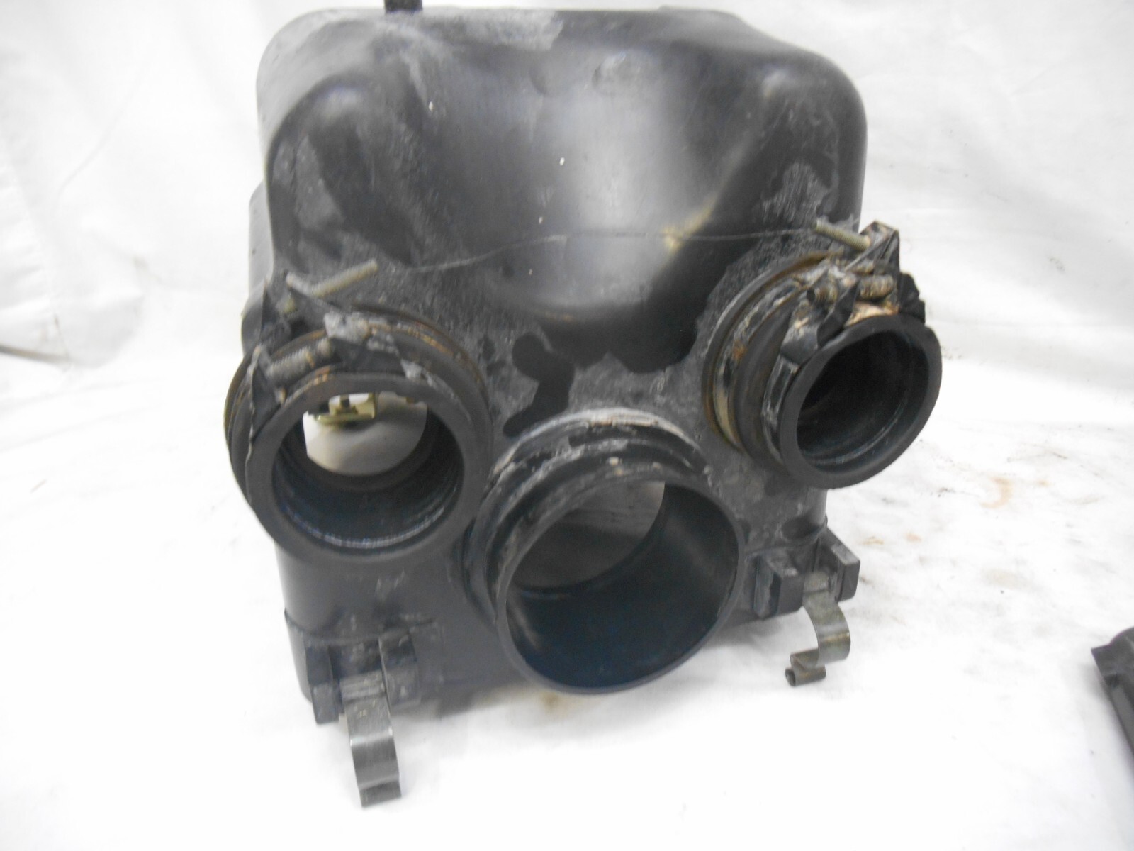 Honda OEM Air Box Cleaner Housing Lid Bracket TRX300EX Sportrax 300 1993-2007