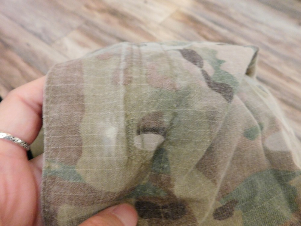 US ARMY MULTICAM FLAME RESISTANT TOP COAT SIZE MEDIUM - REG