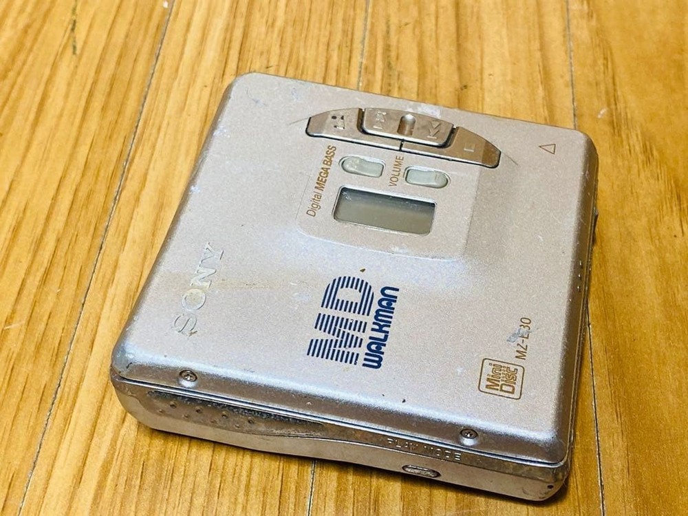 Sony MZ-E30 MD Walkman #0001