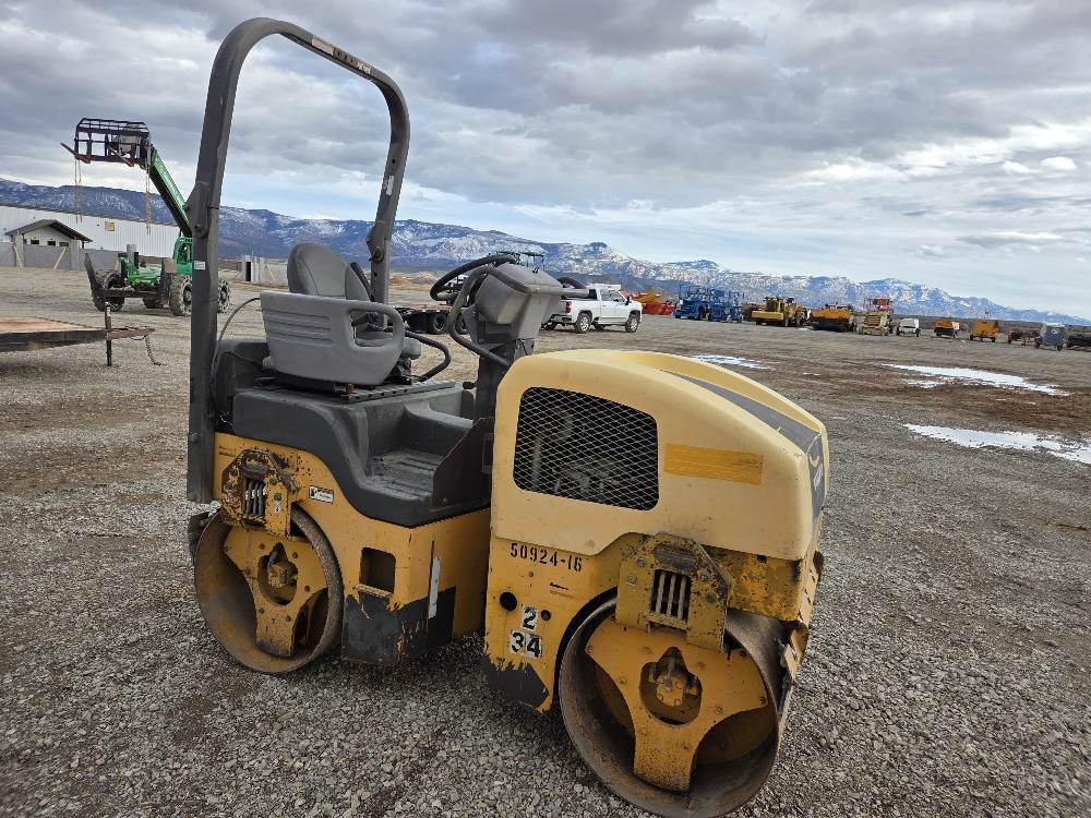 2011 Volvo DD29 Double Drum Roller Asphalt Paving # 4650