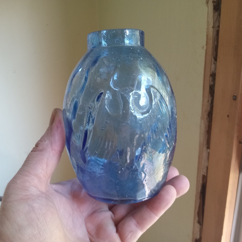 EAGLE EMB PRETTY BLUE DIAMOND OPTIC PATTERN SNUFF BOTTLE
