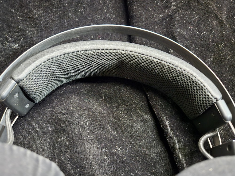 RAZER NARI ULTIMATE Wireless