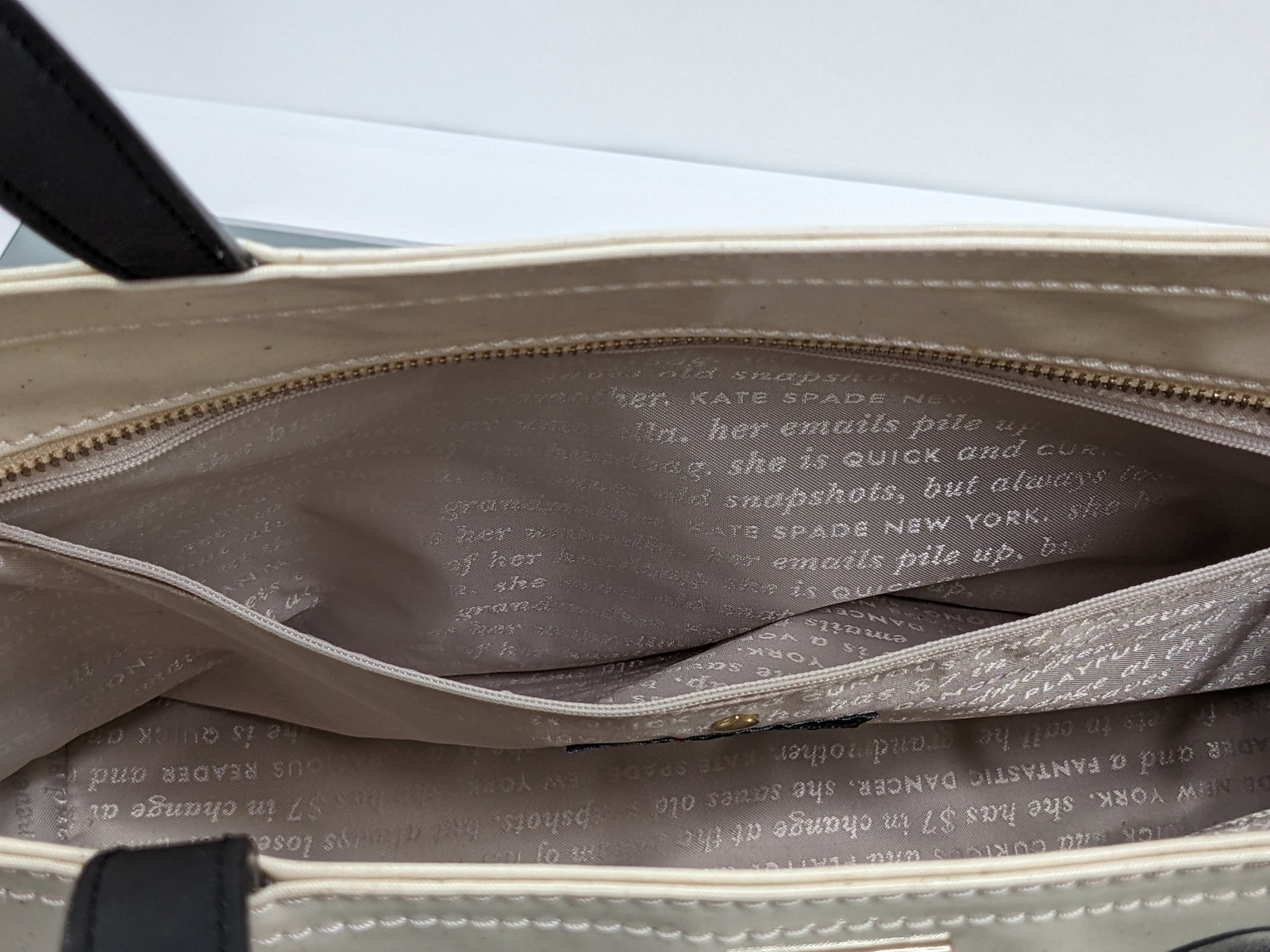 Kate Spade Disney X Minnie Mouse Coated-Canvas Zip-Top Tote Bag, White Used KSNY