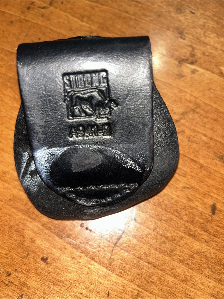 Strong Leather A941-2 Handcuff Case