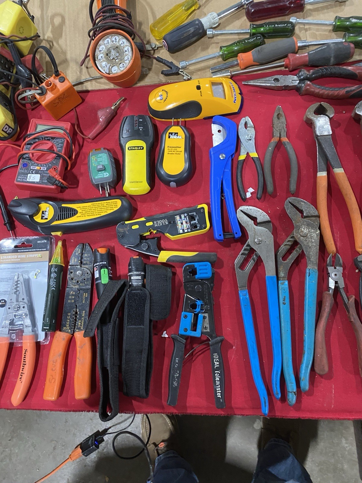 Lot of Electrician Tools Mixed Tools and Brands Screwdrivers Etc Used Free Ship