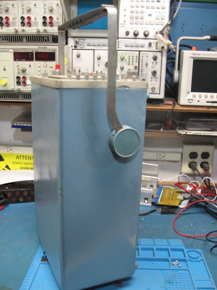 Tektronix 491 Spectrum Analyzer nice shape but will not power on