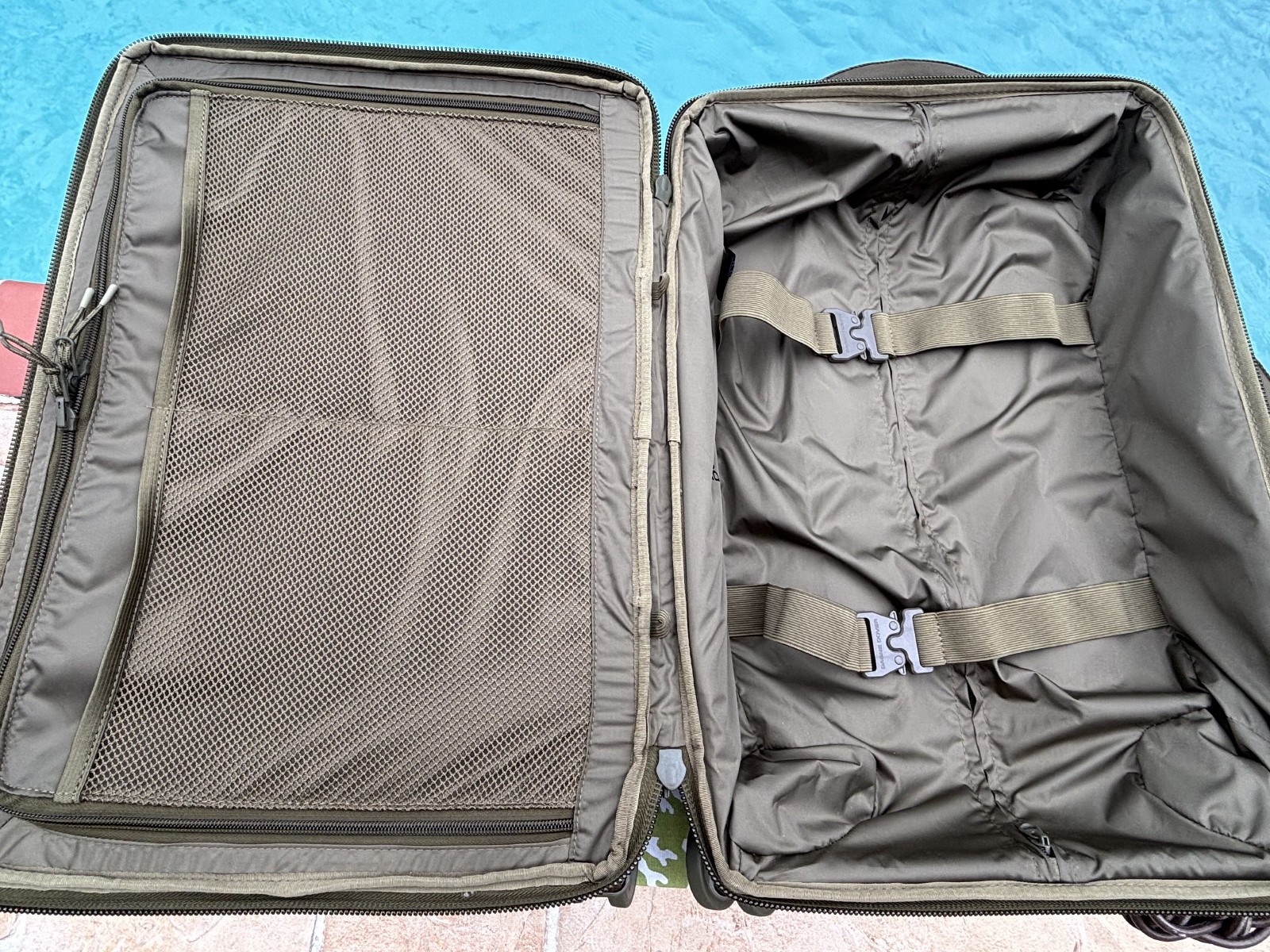 NEW Dagne Dover Seattle Moss Green 20.5" Carry On Rolling Suitcase (MSRP-$595)