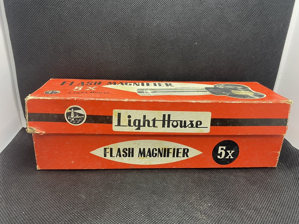 . Flash Magnifier 5X Light House