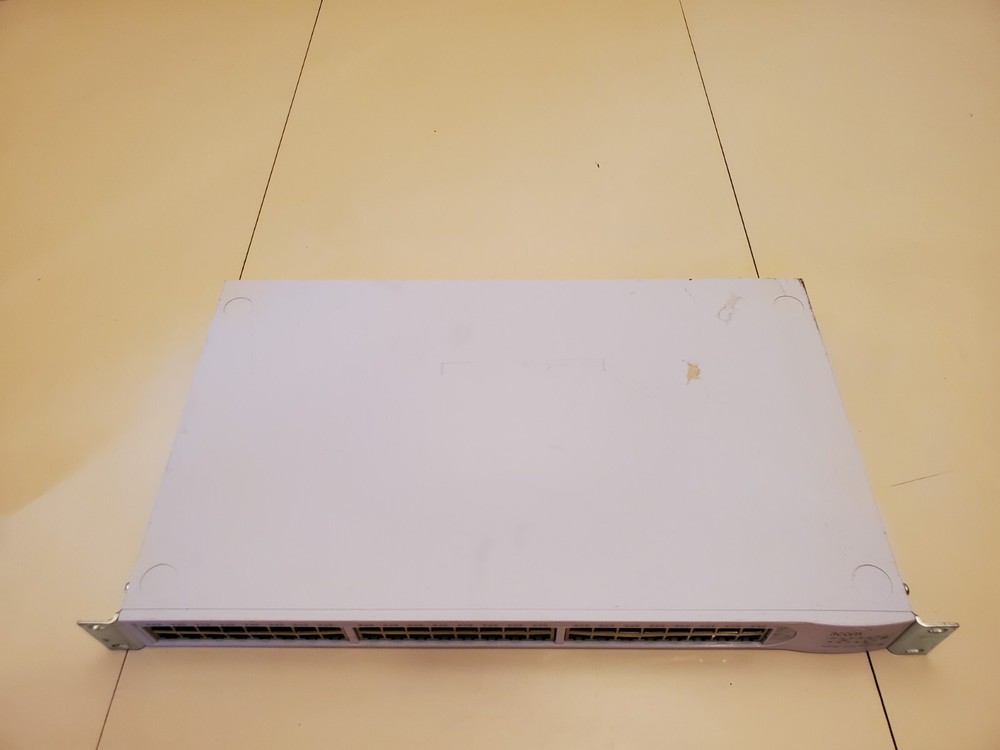 3COM SWITCH 4400 SUPERSTACK 3 3C17204 RACK 48-PORT with CASCADE EXTENDER 3C17226