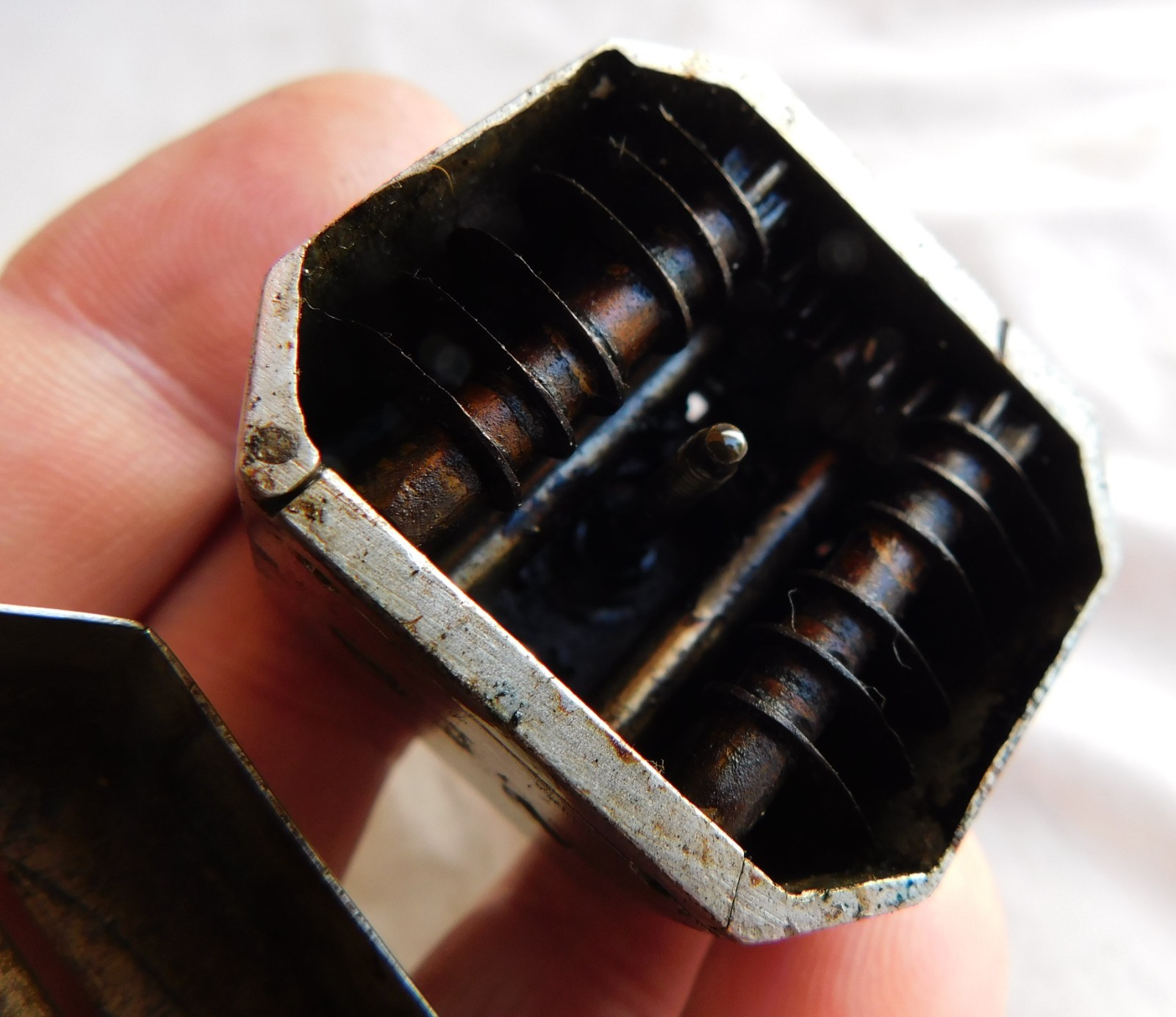 EARLY 20TH CENTURY 12 BLADE SCARIFICATOR BLEEDING IN WORKING ORDER, FOR RESTORE