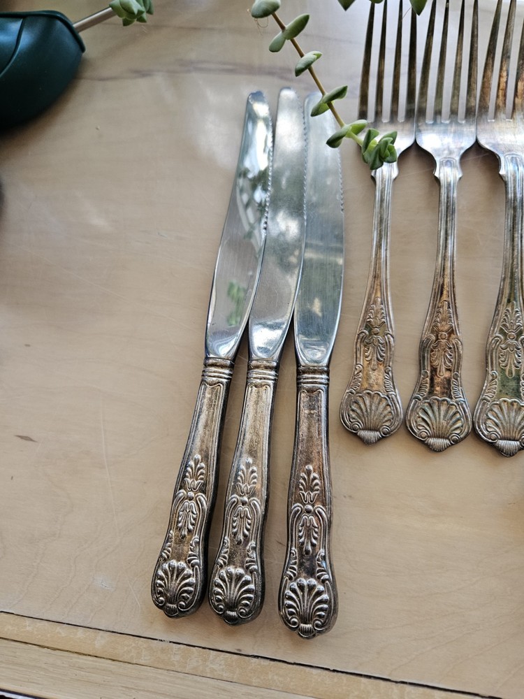 International Silver Co. Kings Pattern Silver Plated 18 Piece