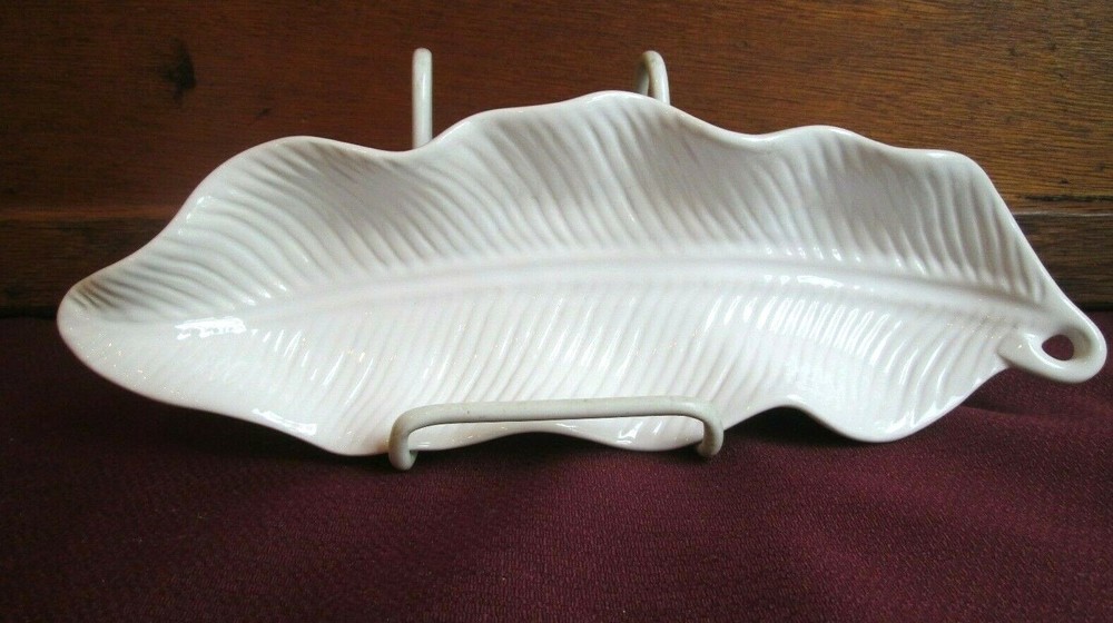 AMBIANCE BANANA LEAF SERVER 11 1/2 X 4" 1204D