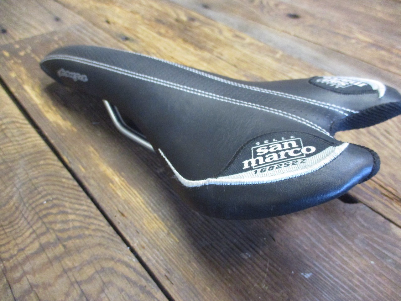 Selle San Marco Ponza "Island Project" saddle, steel rails