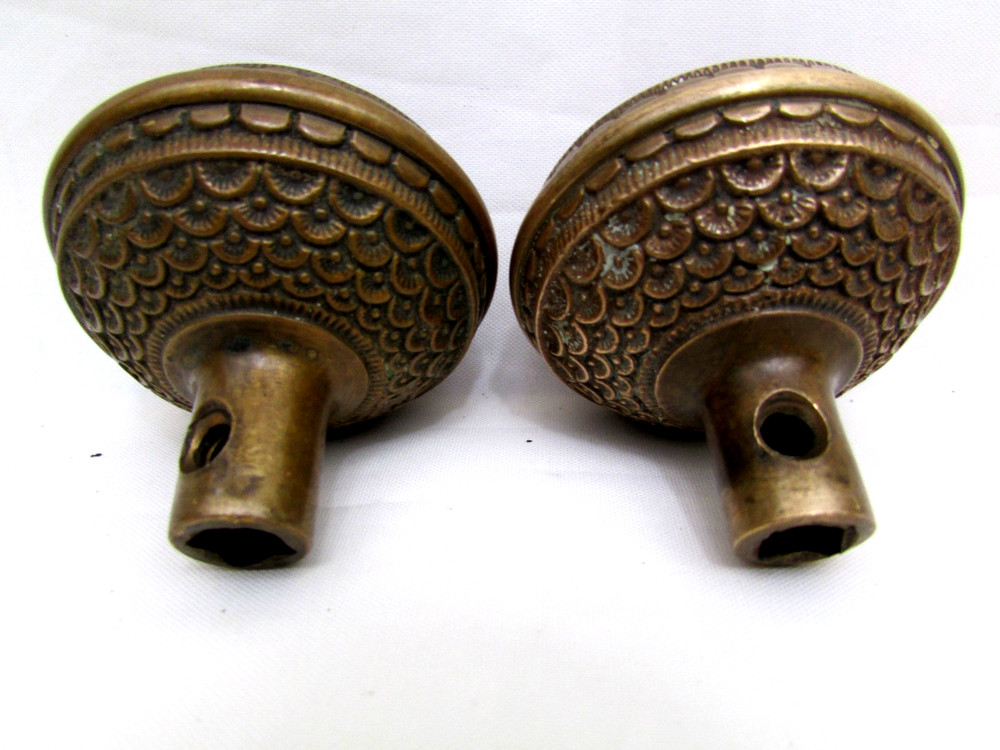 Antique 1885 Penn Hardware Daisy Pattern Door Knobs Entrance Set D-10400